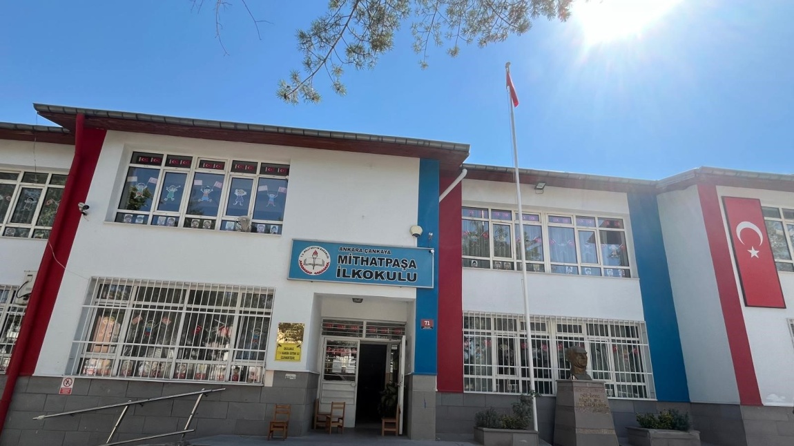 Mithatpaşa İlkokulu Fotoğrafı